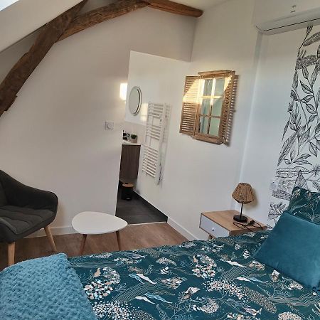 Gite Les Piraudieres Noyant-de-Touraine Exterior foto