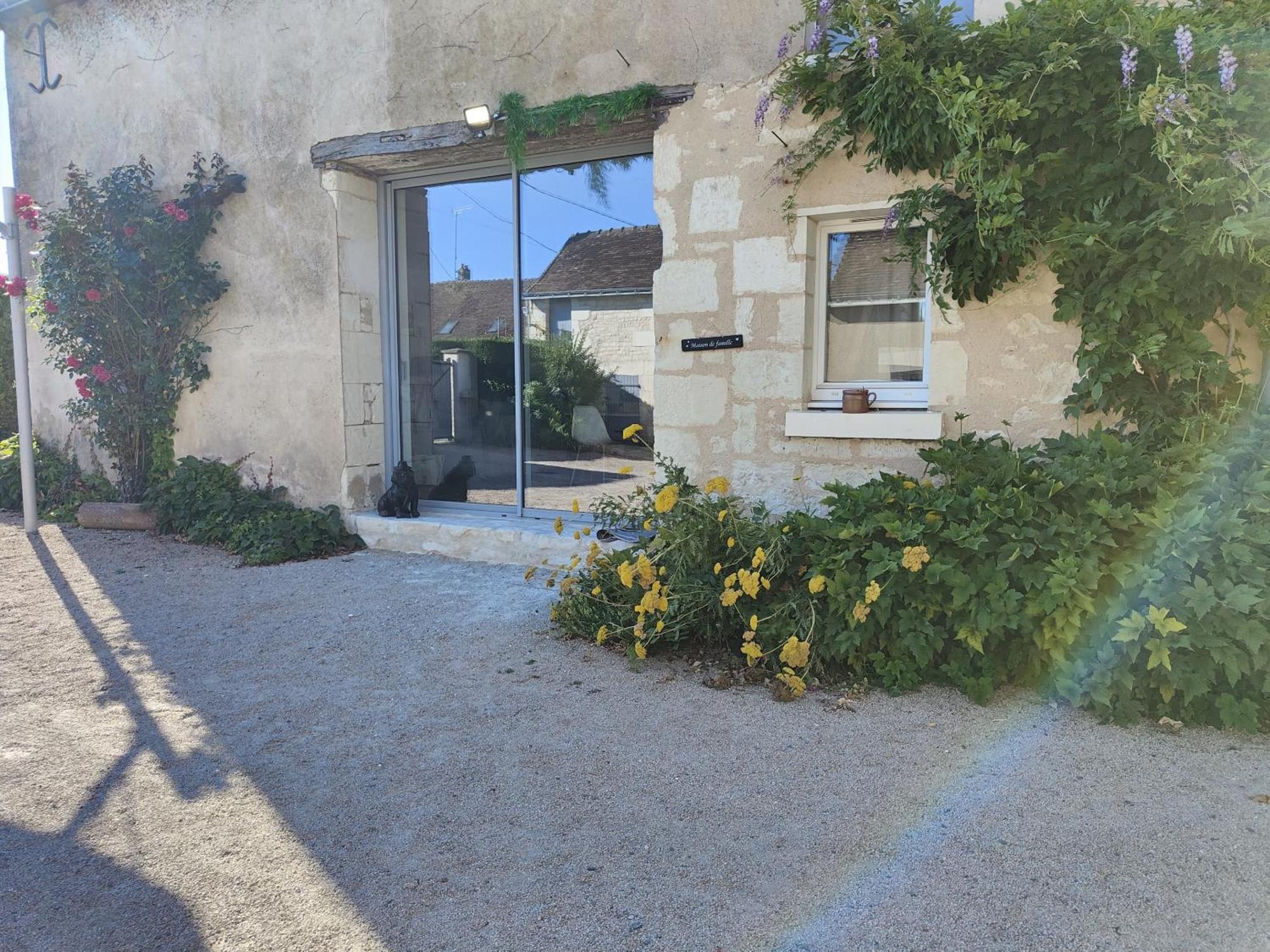 Gite Les Piraudieres Noyant-de-Touraine Exterior foto