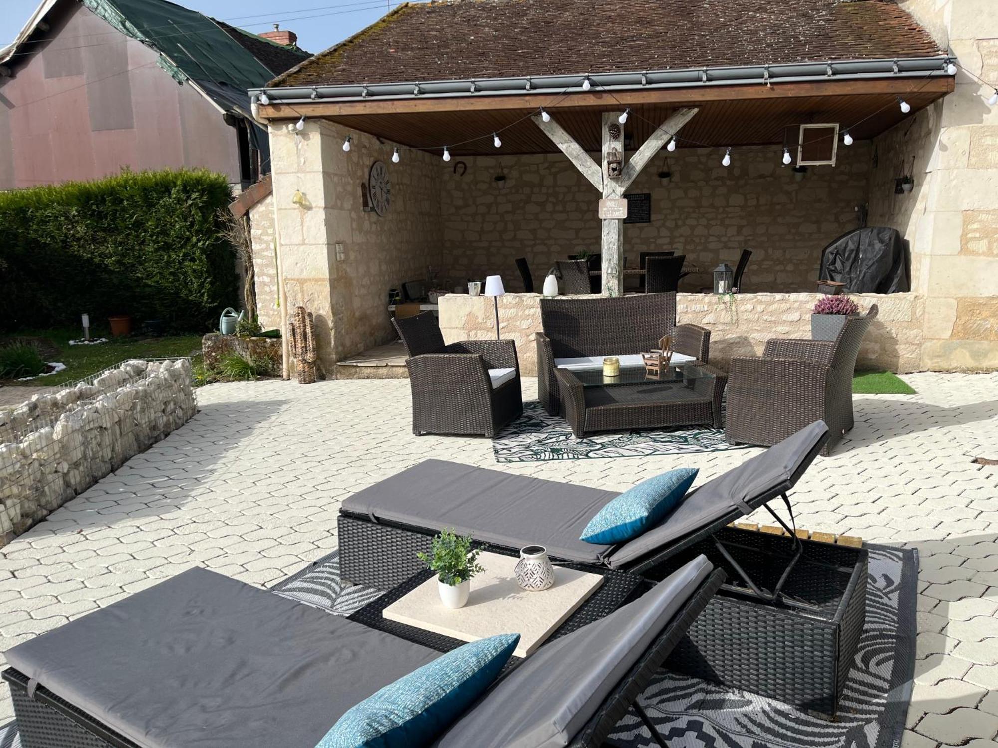 Gite Les Piraudieres Noyant-de-Touraine Exterior foto