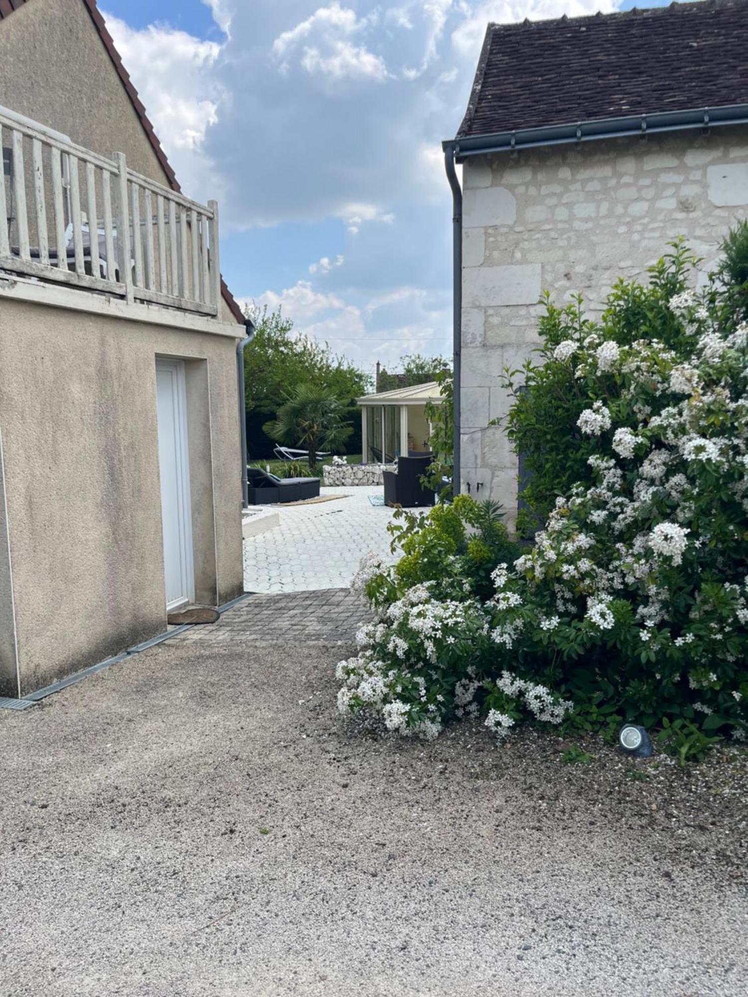 Gite Les Piraudieres Noyant-de-Touraine Exterior foto